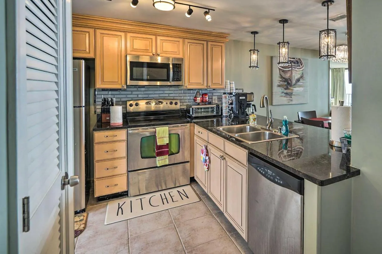 Idyllic Pcb Condo With Pool Access And Ocean Views! Panama City Beach 0*,