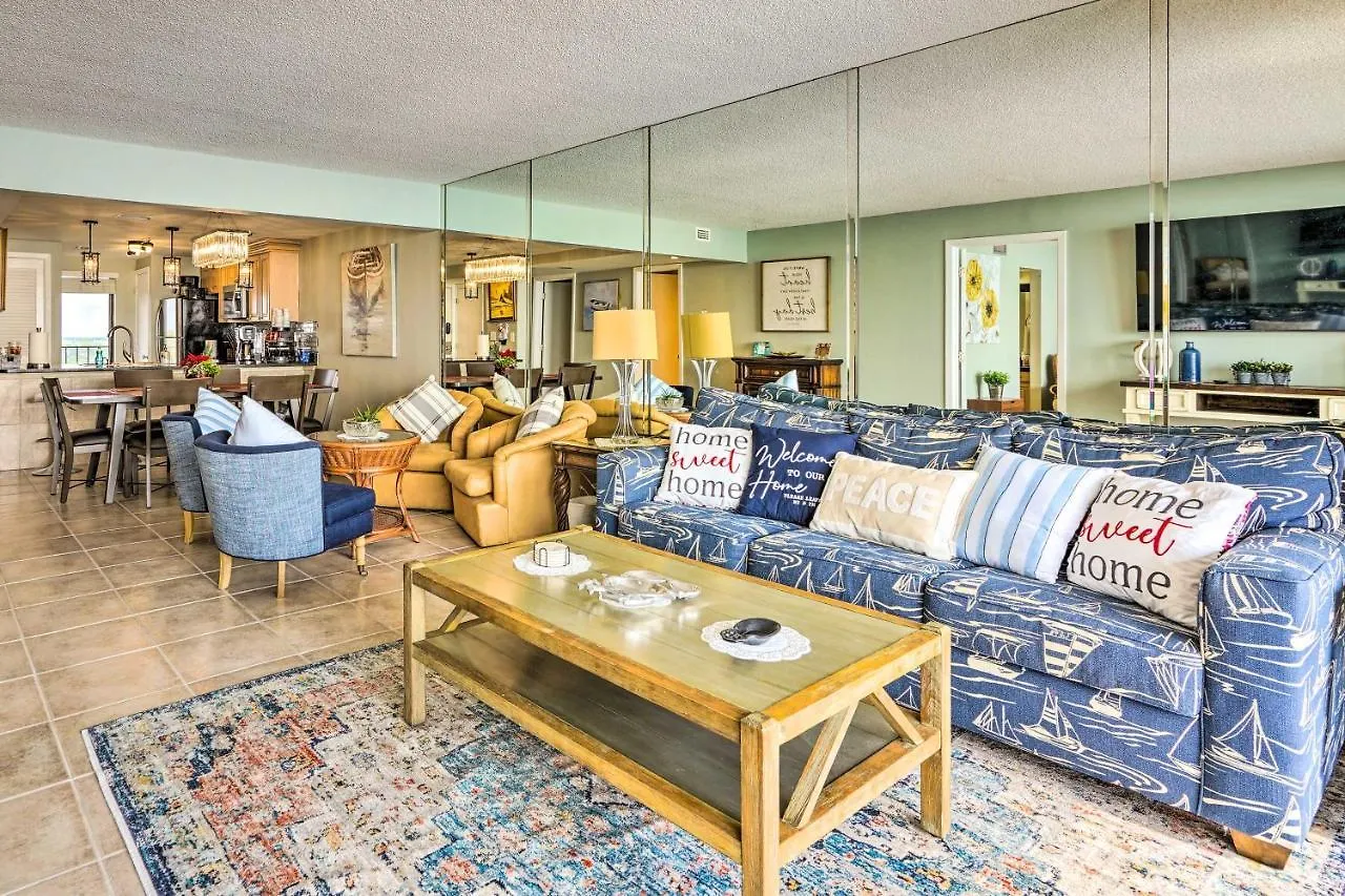 Idyllic Pcb Condo With Pool Access And Ocean Views! Panama City Beach Apartment