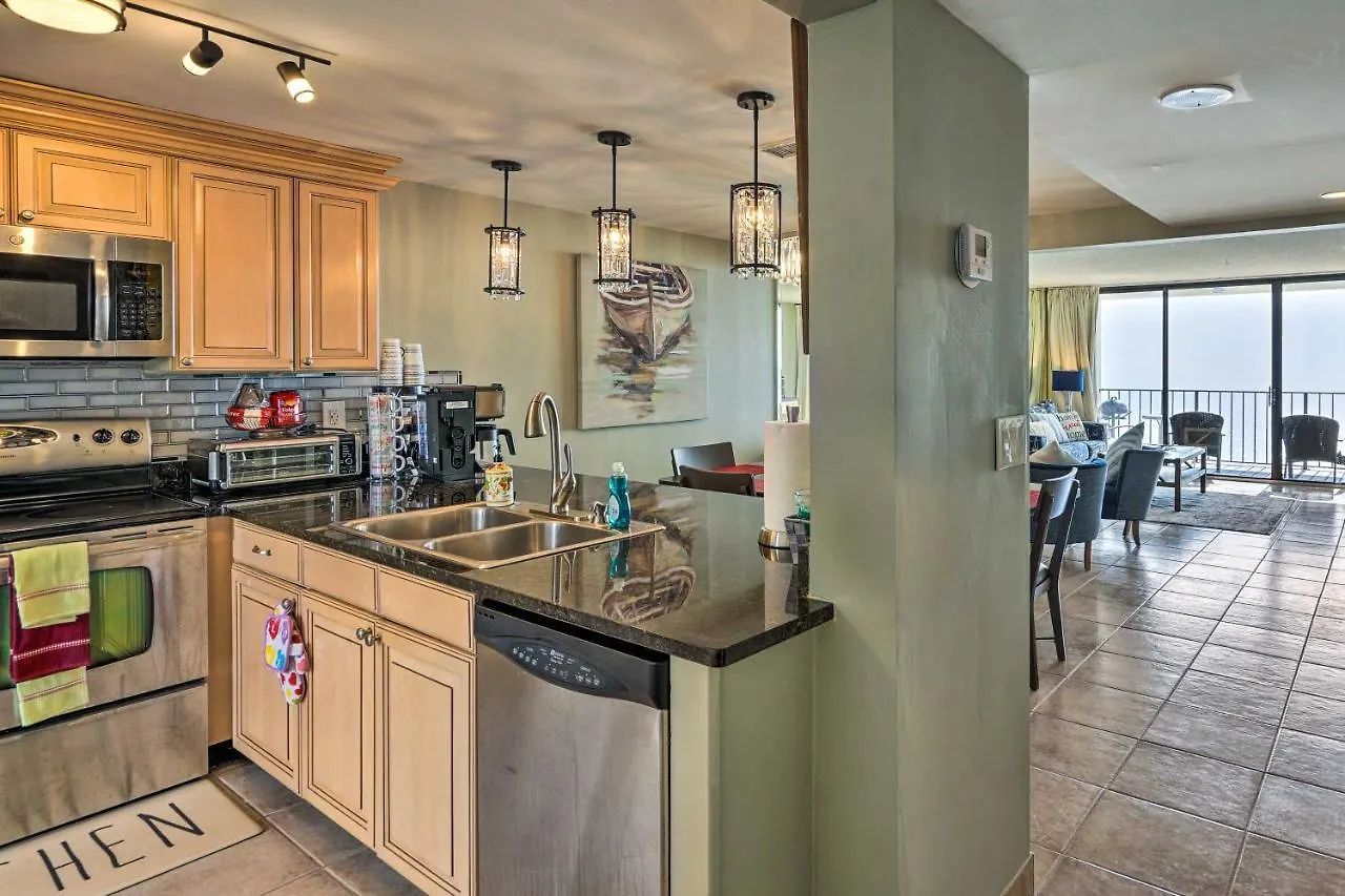 Idyllic Pcb Condo With Pool Access And Ocean Views! Panama City Beach 0*,